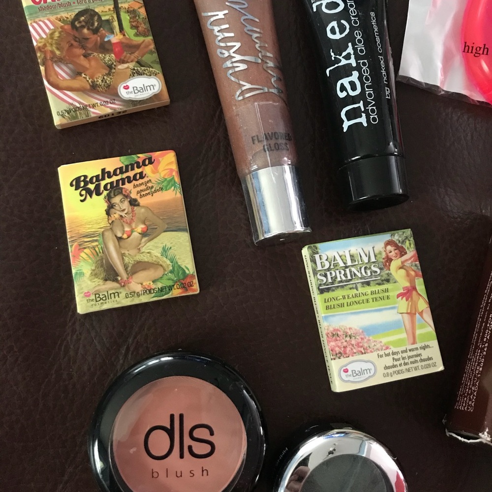 Make up bundle - Picture 2 of 5
